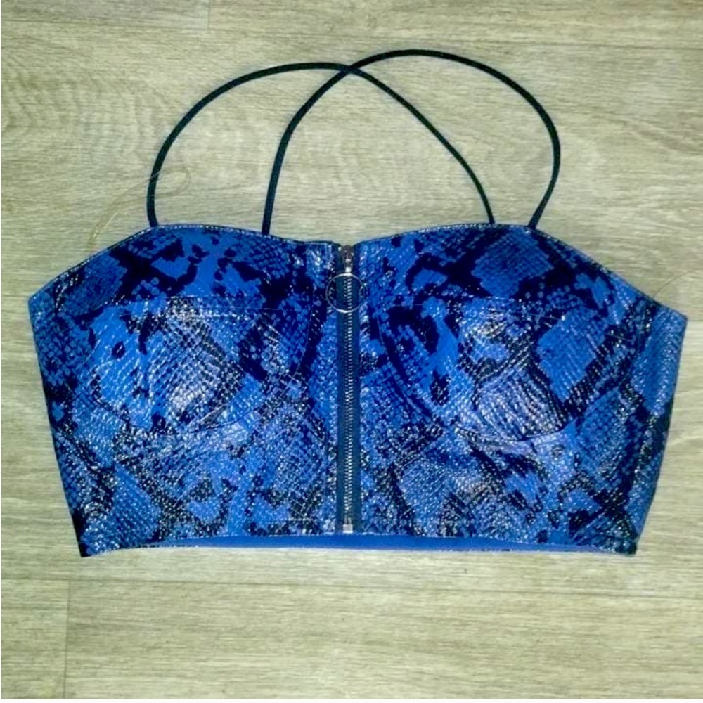 Fashion Nova  top & corset leather size S